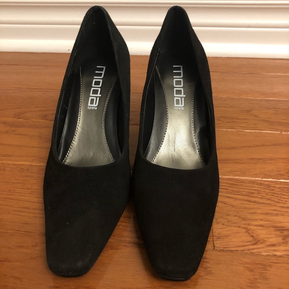Moda Faux Suede Pumps